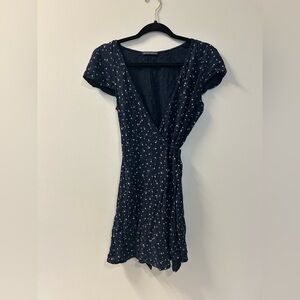 Navy Brandy Melville casual wrap dress. Perfect for summer.